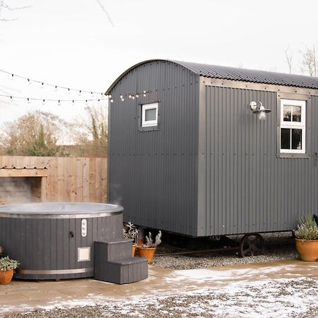 Barfield Shepherds Hut Magherafelt Dış mekan fotoğraf