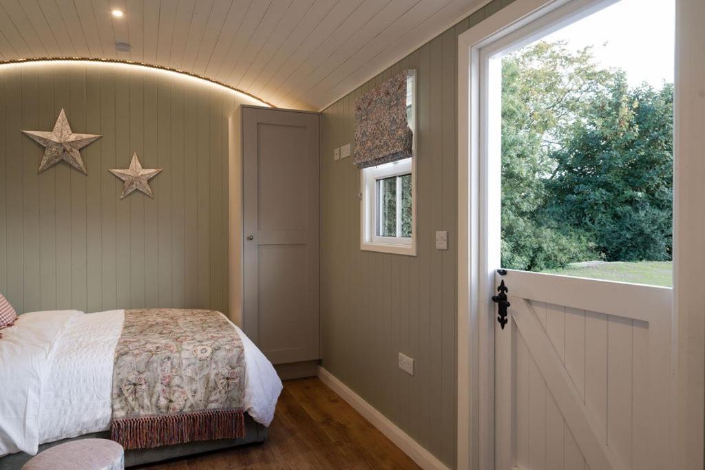 Barfield Shepherds Hut Magherafelt Dış mekan fotoğraf