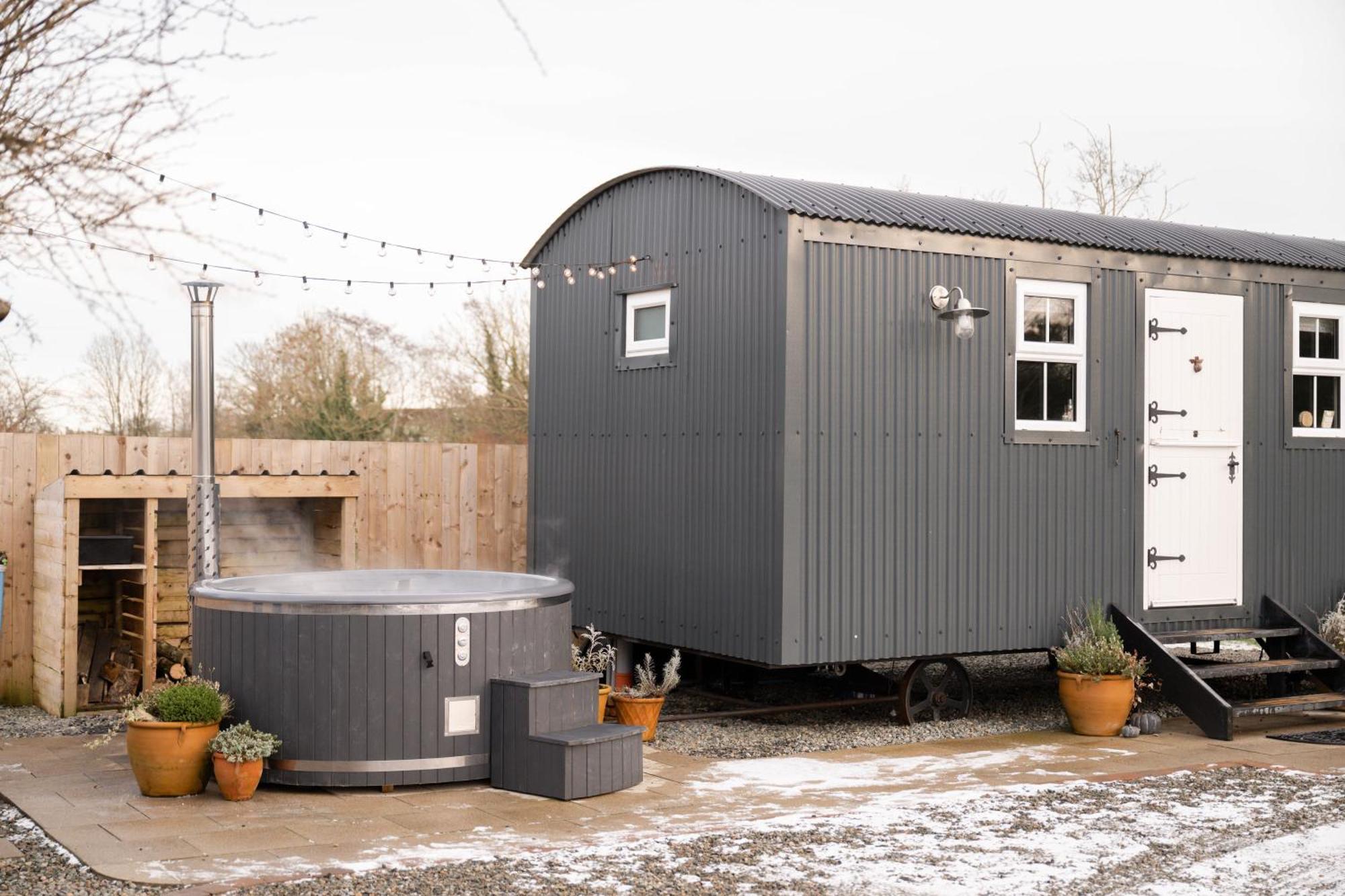 Barfield Shepherds Hut Magherafelt Dış mekan fotoğraf